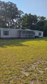 Building Photo - mobile home conveniently located