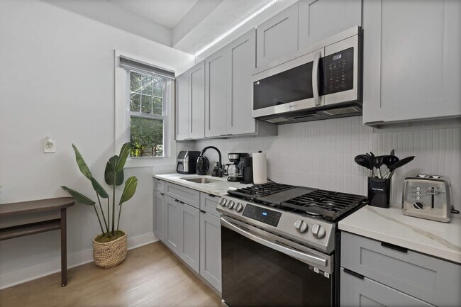 Building Photo - 20 Tuers Ave