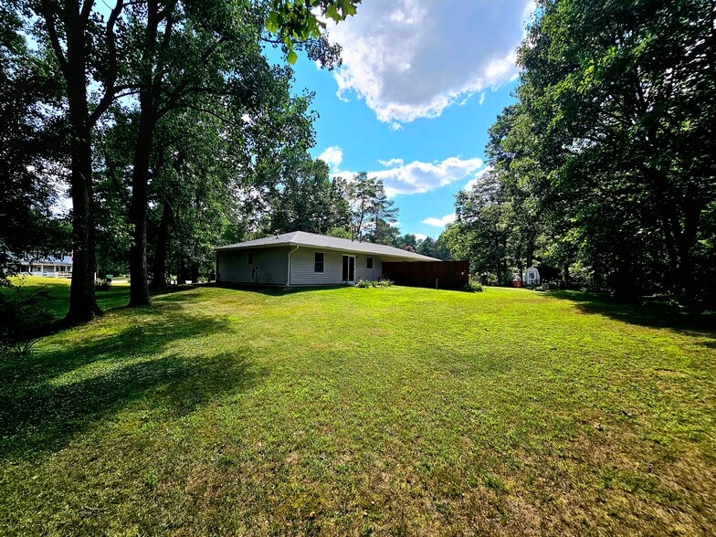 Backyard - 292 Pine Ridge Rd