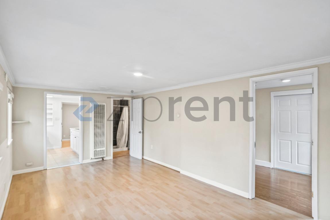 Building Photo - 228 Los Gatos Blvd