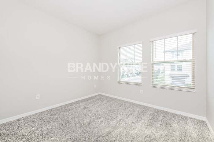 Building Photo - 5603 Mercado Dr