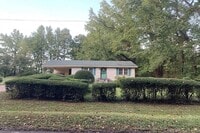 Building Photo - 956 Ross Rd
