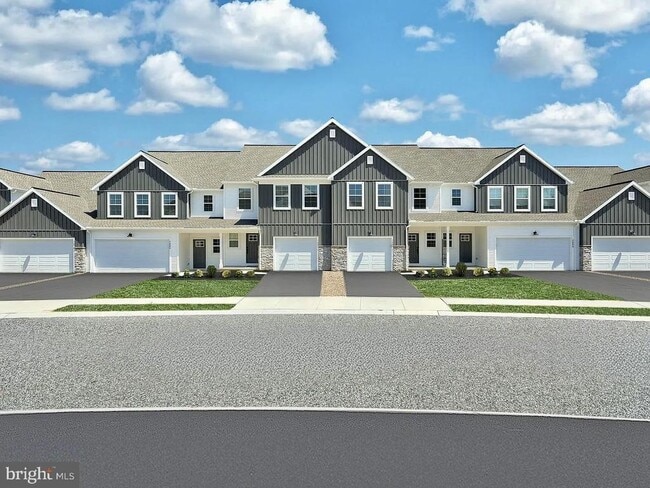 Building Photo - 7884 Briarwood Dr