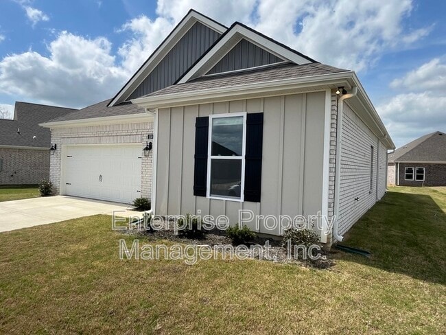 Building Photo - 250 Kipling Dr