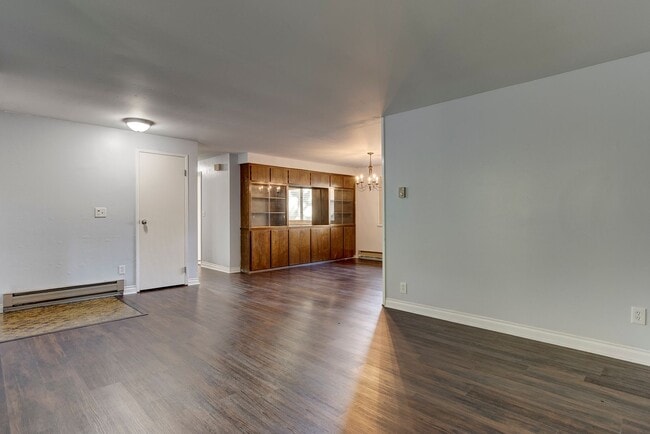 Building Photo - 3 Bed 3 Bath Home near West Beach