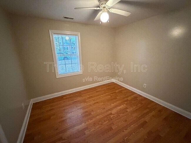 Building Photo - 113 Charlotte Ave