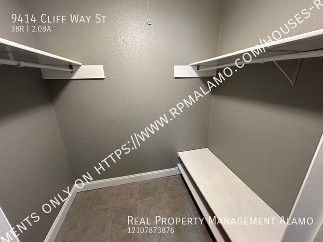 Building Photo - 9414 Cliff Way St