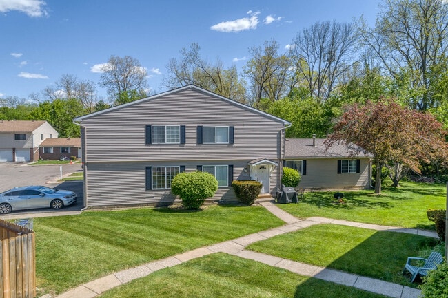 Brookshires Apartments & Townhomes - Brookshires Townhomes