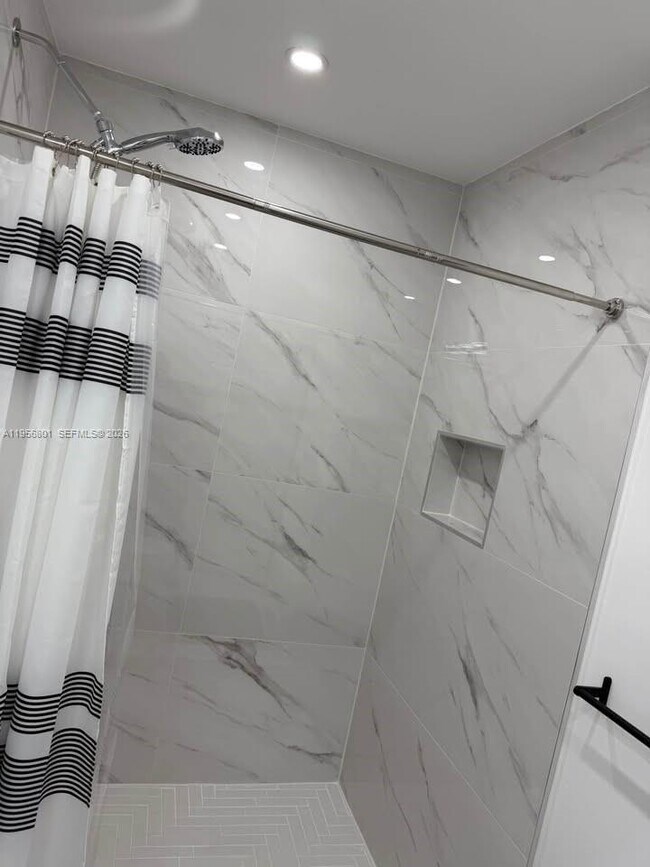 Building Photo - 16164 SW 143rd Ln