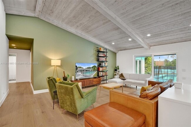 Building Photo - 1020 Bayberry Point Dr