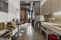 Building Photo - 1701 Tulip St