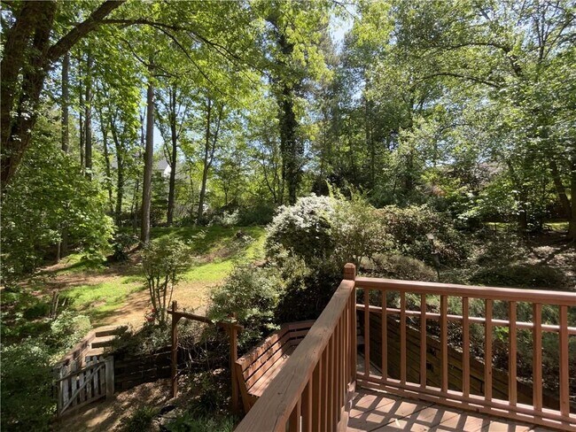 Building Photo - 11355 Vedrines Dr