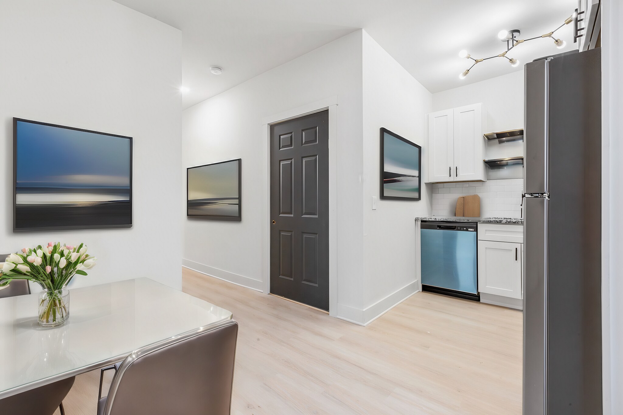 Eat In Kitchen - 614 Vincennes St