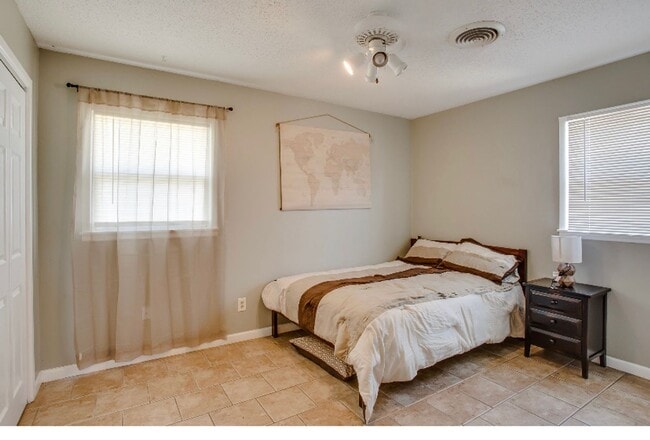 Building Photo - northwest lubbock home pre-leasing for mid...