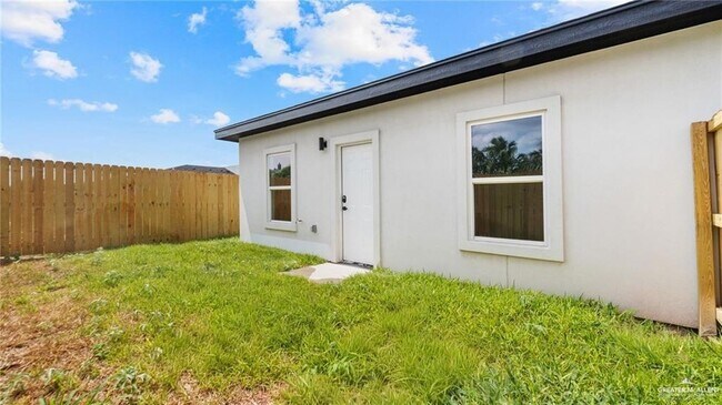 Building Photo - 2609 Bald Cypress Dr