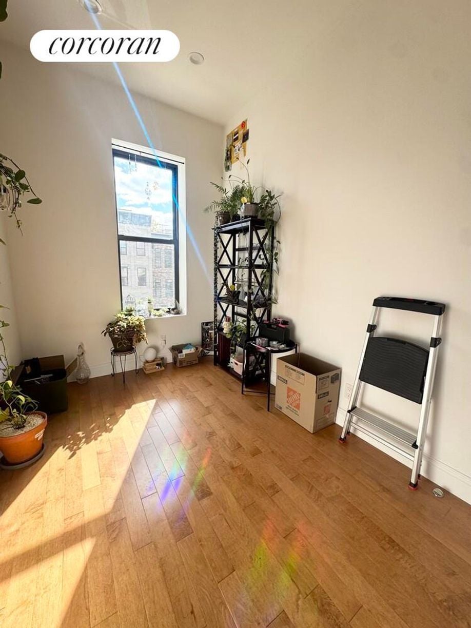 Building Photo - 703 MacDonough St