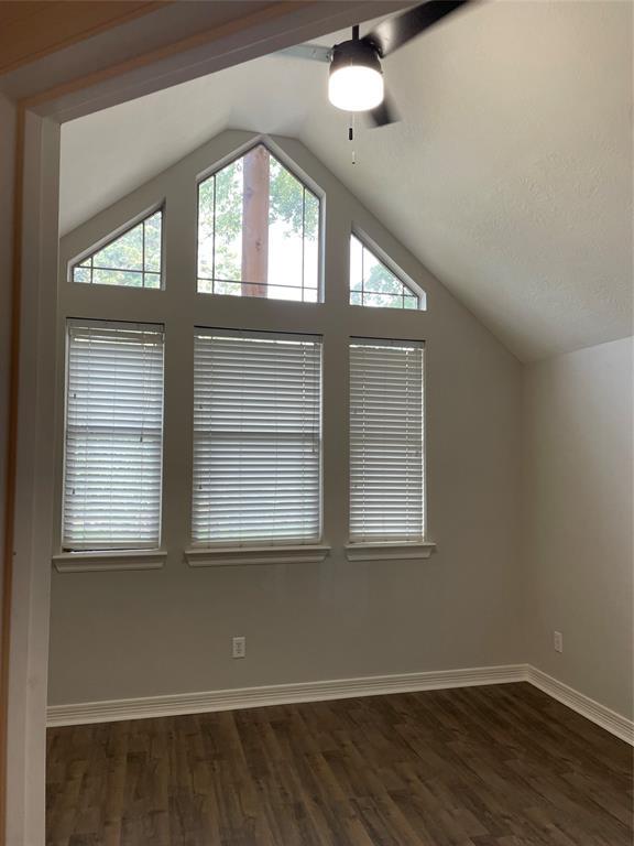 Building Photo - 3802 Springcrest Ln