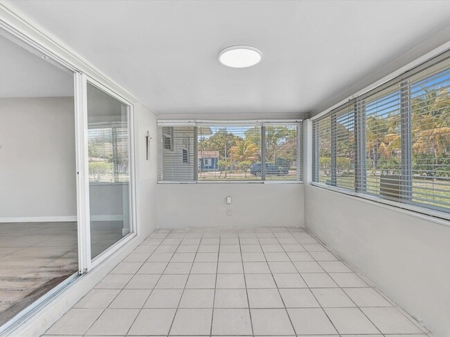 Building Photo - 54 SW 16th St