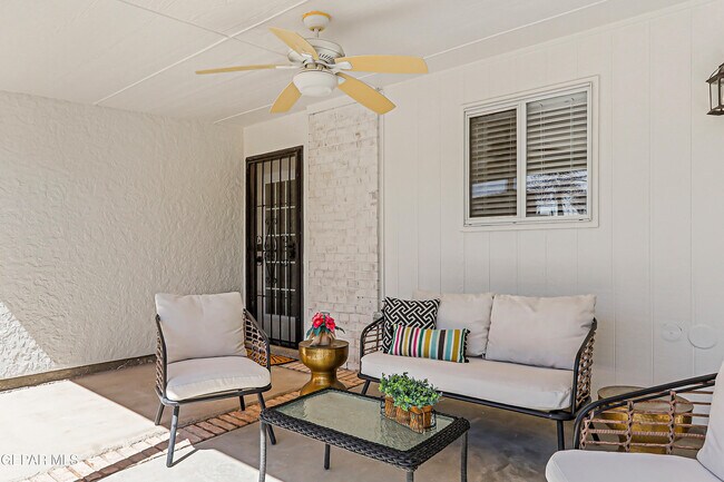 Building Photo - 12120 Desert Quail Ave