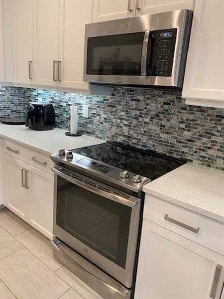 Building Photo - 9623 Brook Isles Ave