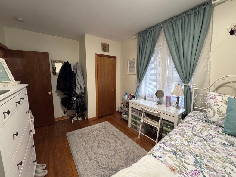 Building Photo - 551 Washington St