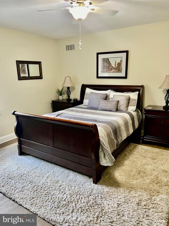 Building Photo - 1542 Crowell Rd