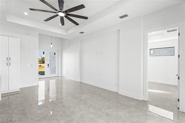 Building Photo - 3318 NE 13th Pl