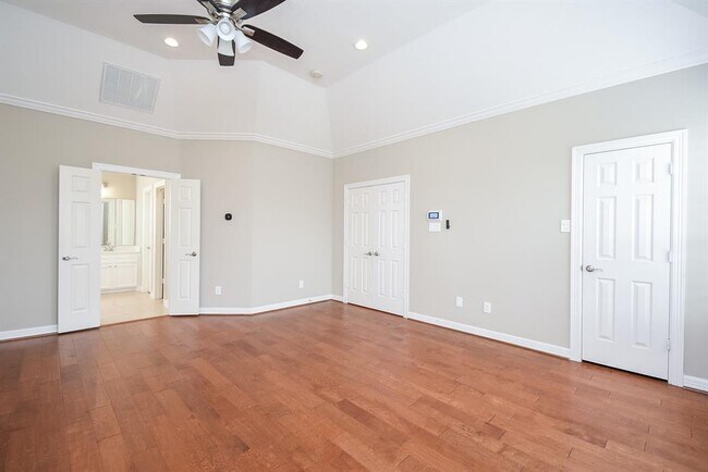 Building Photo - 8004 Stoneyway Dr