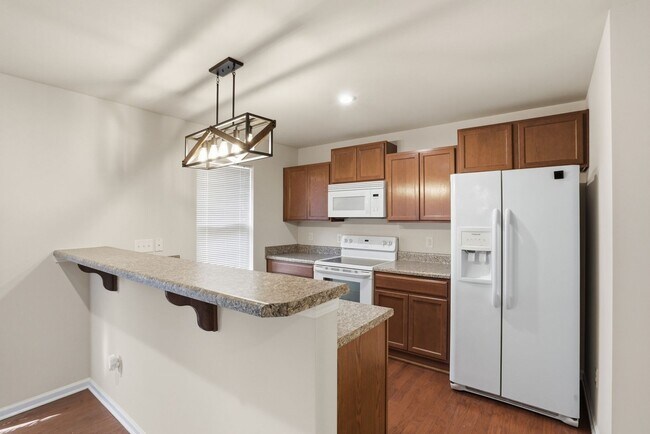 Building Photo - Move-In Ready 4BR | Space, Location & Value All in One