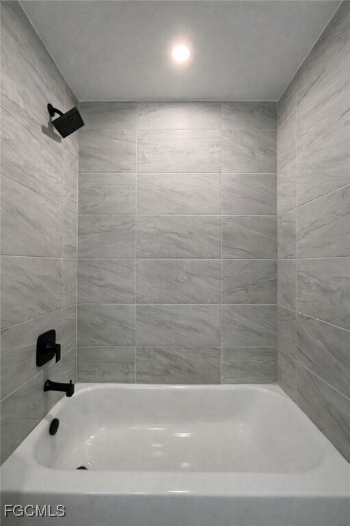 Building Photo - 3339 NE 13th Ave