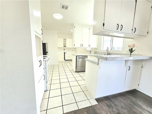 Building Photo - 11981 Franklin St