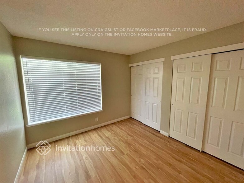 Building Photo - 10059 Glen Grove Ct