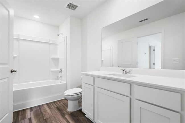 Building Photo - 602 Jervis Wy