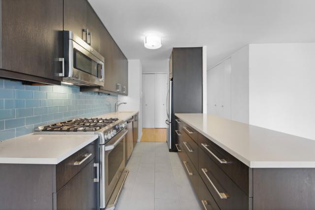 Building Photo - 2 bedroom in Brooklyn NY 11229