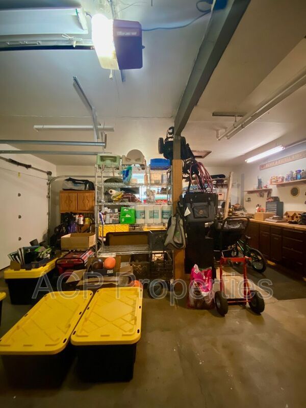 Building Photo - 406 Arrowhead Ln