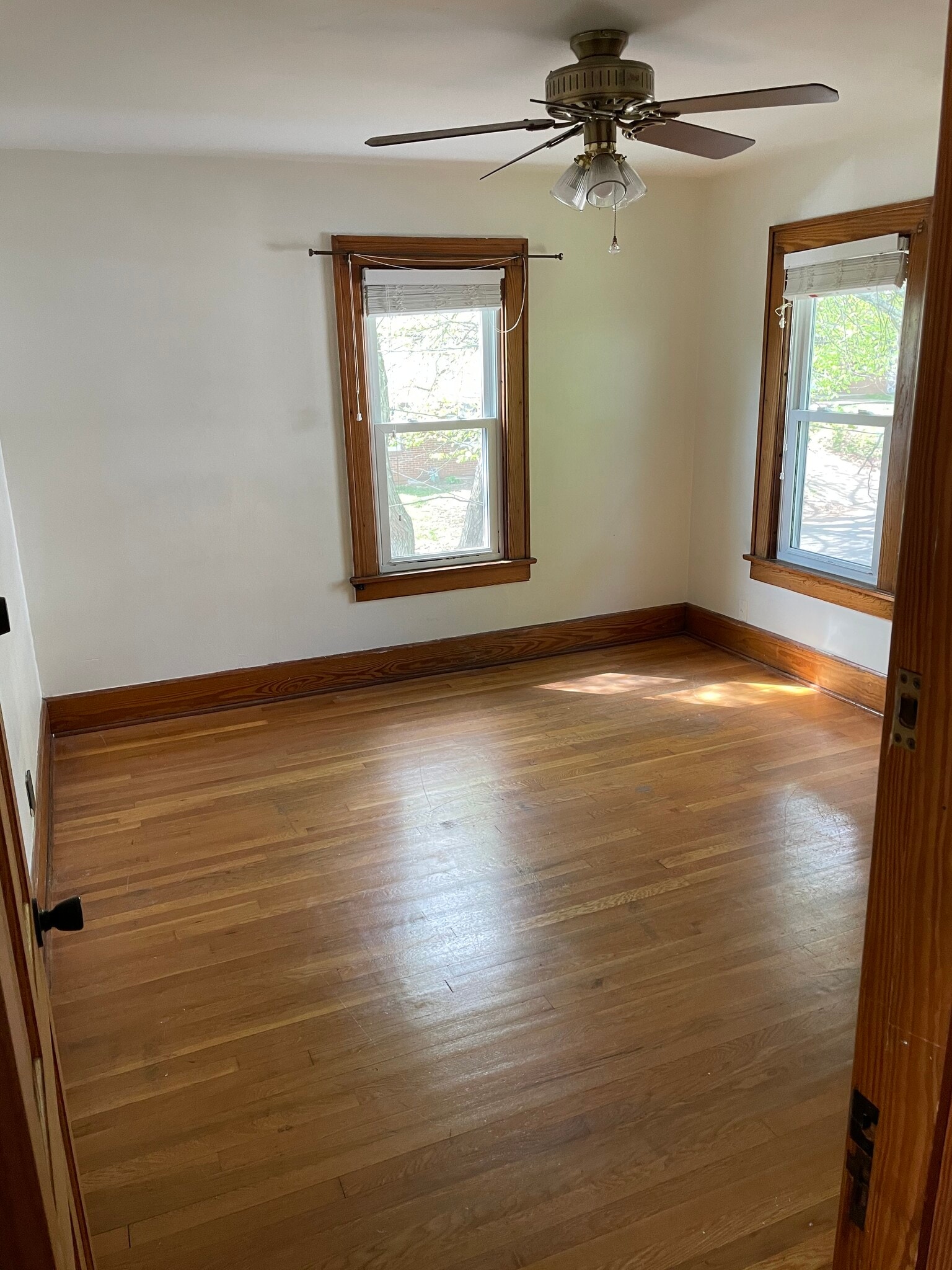 Upstairs Bedroom 2 - 42 Grosvenor St