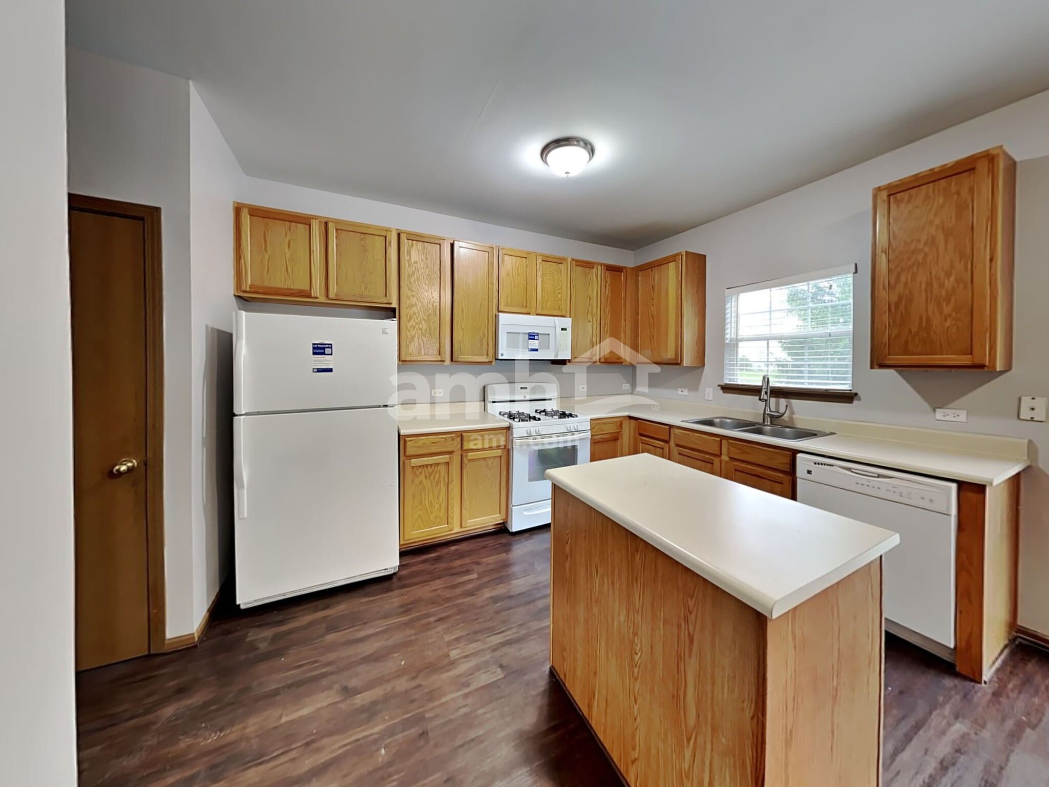 Building Photo - 14 Rolling Hills Ct