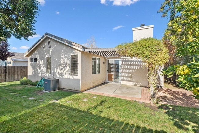 Building Photo - 3424 Babson Dr