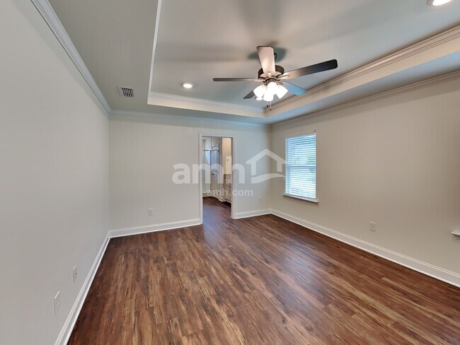 Building Photo - 824 Headland Wy