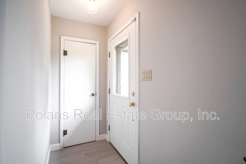 Building Photo - 40 Bailey Ct