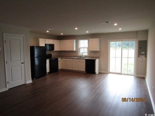 Building Photo - 3006 Northwest Dr