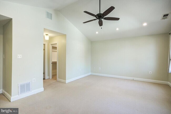 Building Photo - 1907 Luzerne Ave