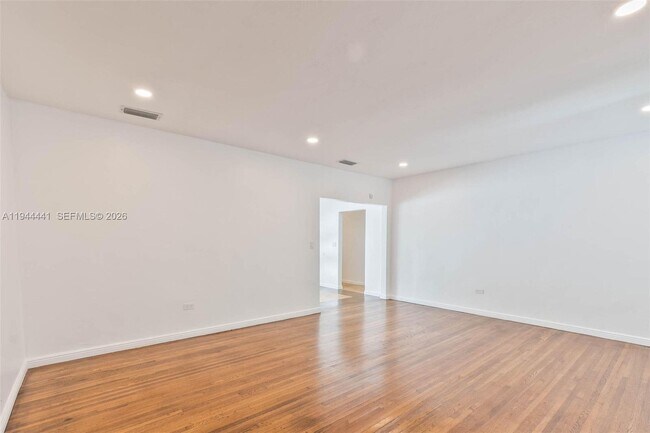 Building Photo - 680 NE 57th St