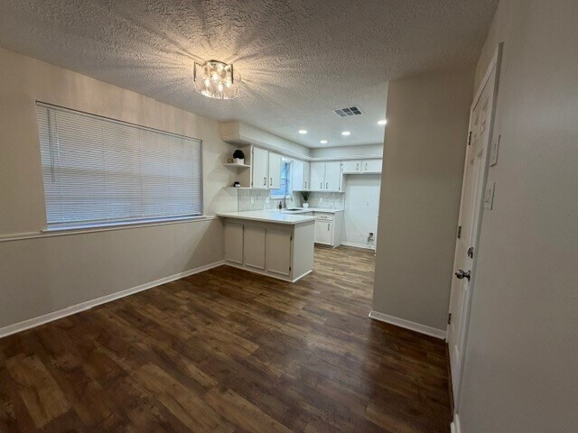 Building Photo - 4808 Fairmoor St
