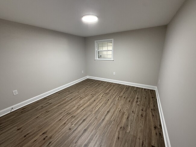 Building Photo - 126 Red Kirby Rd