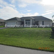 Building Photo - Beautiful 3-bedroom 2 bath Pool Home!  SW ...