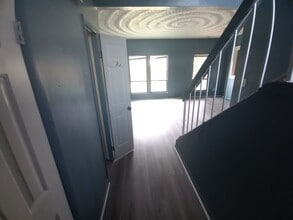 Building Photo - 3 bedroom, 2.5 bath single family home in Virginia Beach