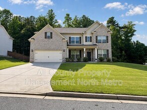 Building Photo - 7880 Brewton Creek Dr