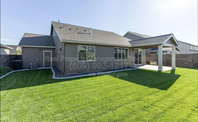 Building Photo - 8817 Grandview Dr