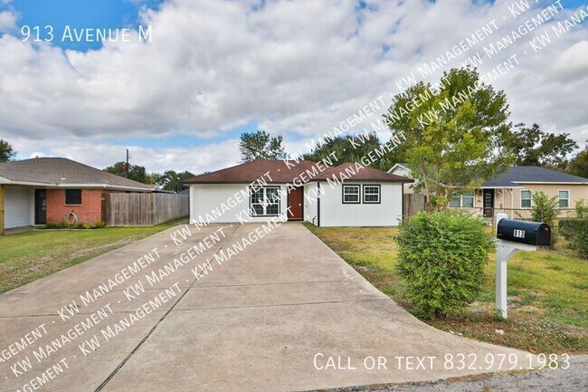 Building Photo - 913 Avenue M